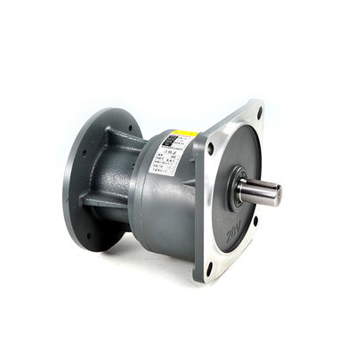 نسبة التخفيض 1: 5 IP54 AC Gear Motor طويلة العمر الافتراضي لعلبة التروس المخفض السرعة